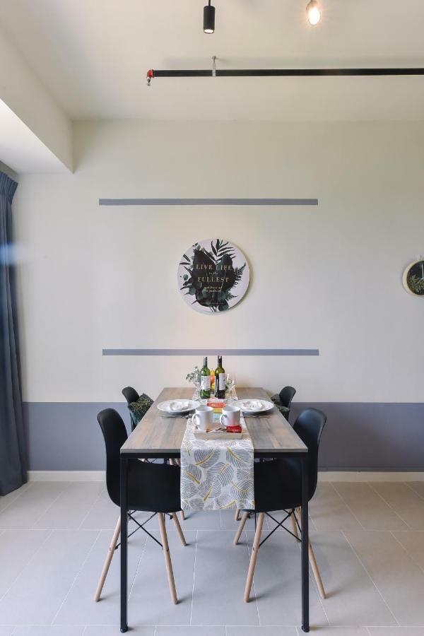 Tamarind Suites By Subhome Cyberjaya Exterior photo
